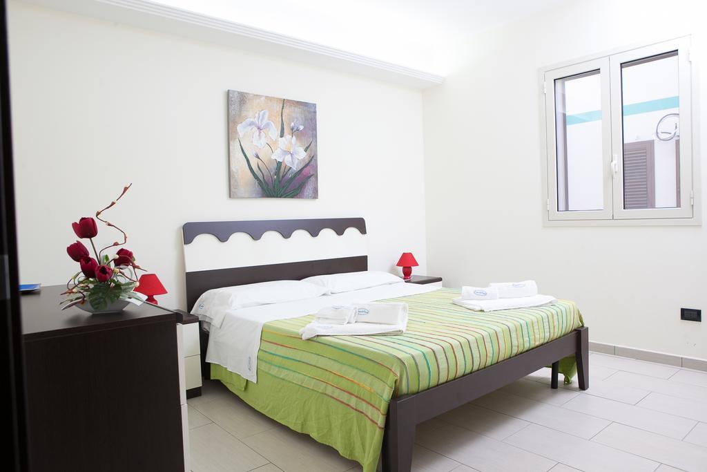 Residence Fronte Mare Santa Maria Del Focallo Room photo